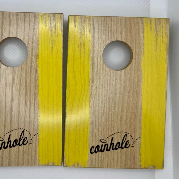 Hasbro Gaming Coin Hole Game Tabletop Set w/Carry Case - Picture 2 of 5